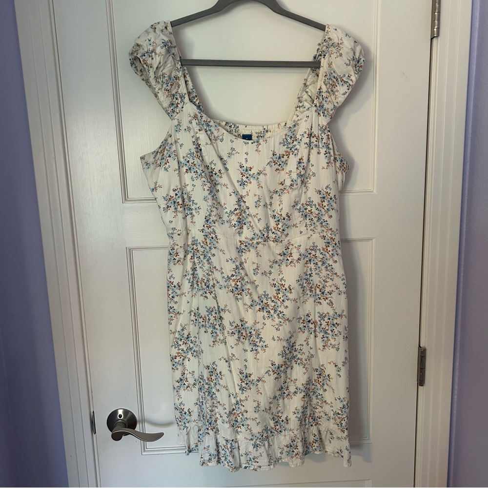 Old Navy White Floral Dress